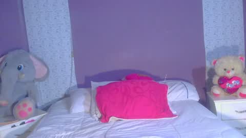 paulina online show from June 2026 07:09:02 PM