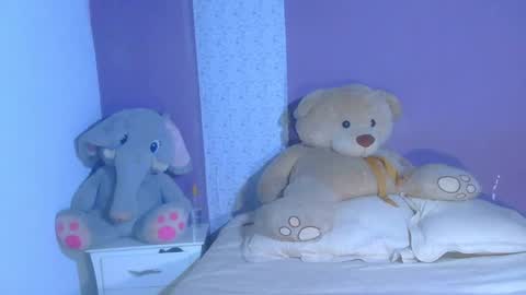 paulina online show from June 2026 07:29:01 PM