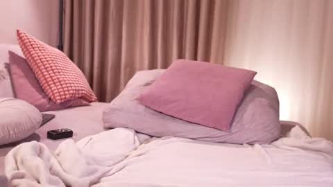 Snapshot of pauline_7 chatting on November 2025 06:07:02 PM pauline_7 online show from November 2025 06:07:02 PM