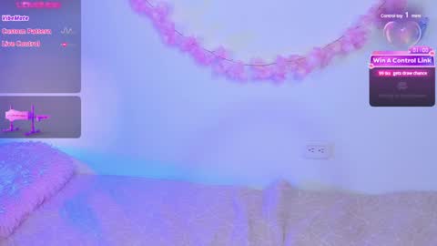 Pauline online show from February 2025 03:12:01 AM