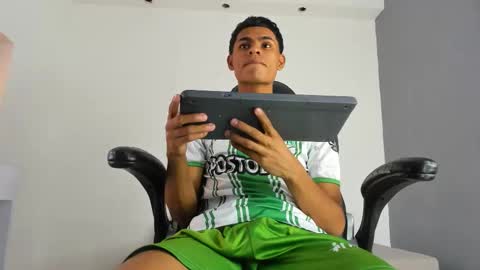 Paull Cassidy online show from October 2025 07:25:02 PM