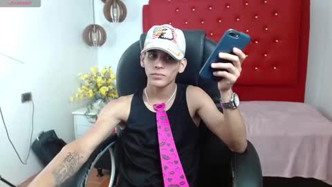 Snapshot of paullcb chatting on January 2026 04:14:01 AM paull online show from January 2026 04:14:01 AM