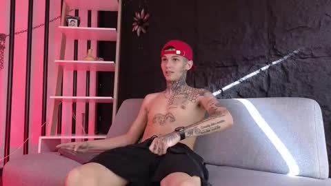 Snapshot of paulo527 chatting on February 2026 09:35:01 PM Paulo online show from February 2026 09:35:01 PM