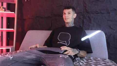 Snapshot of paulo527 chatting on February 2026 09:00:02 PM Paulo online show from February 2026 09:00:02 PM