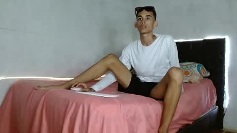 Snapshot of paulosex12 chatting on October 2025 03:12:02 AM paulosex12 online show from October 2025 03:12:02 AM