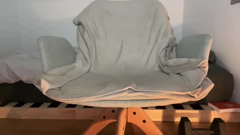 paulovitonii online show from April 2026 11:04:02 AM