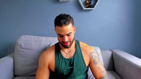 Paul Phoenix online show from October 2025 07:33:01 PM