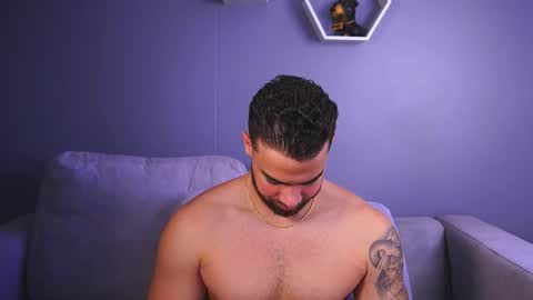 Paul Phoenix online show from November 2025 06:12:01 PM