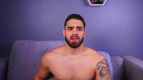 Paul Phoenix online show from December 2025 08:05:02 PM