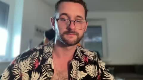 love bush online show from September 2025 04:39:01 PM