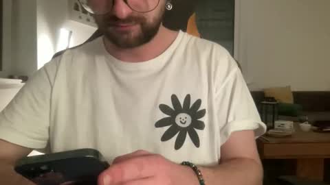 love bush online show from November 2025 09:24:02 PM