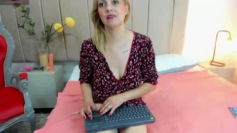 paultte online show from December 2025 08:15:02 PM