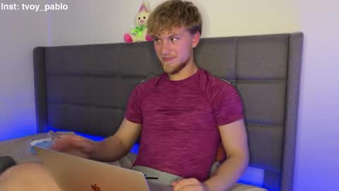 Pavel online show from April 2026 08:28:02 PM