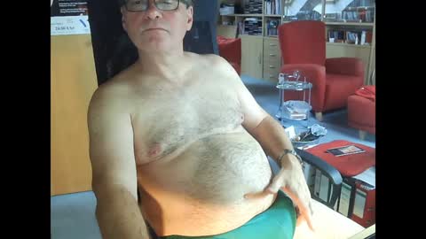 Snapshot of pavlovsdog2006 chatting on December 2024 09:35:01 AM Pavlov aka Peter online show from December 2024 09:35:01 AM