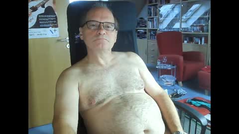 Snapshot of pavlovsdog2006 chatting on December 2024 08:27:01 AM Pavlov aka Peter online show from December 2024 08:27:01 AM