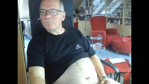 Snapshot of pavlovsdog2006 chatting on December 2024 10:34:02 AM Pavlov aka Peter online show from December 2024 10:34:02 AM