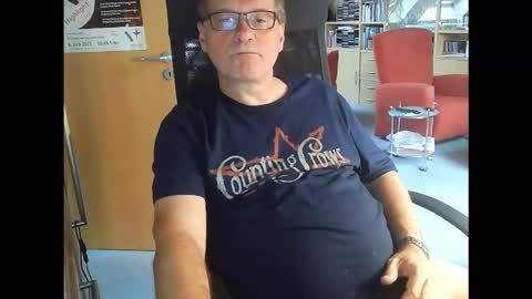 Snapshot of pavlovsdog2006 chatting on October 2025 08:15:02 AM Pavlov aka Peter online show from October 2025 08:15:02 AM