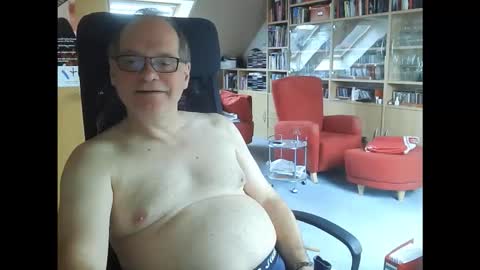 Snapshot of pavlovsdog2006 chatting on March 2026 08:17:01 AM Pavlov aka Peter online show from March 2026 08:17:01 AM