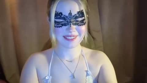 PawsClawss online show from October 2025 04:18:01 PM