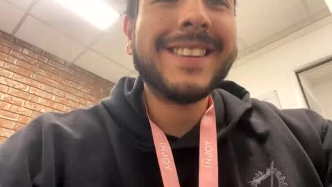 Pete online show from November 2025 06:19:01 PM