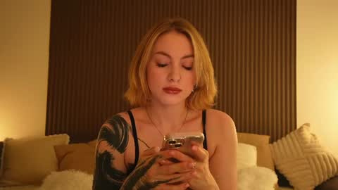 Kristina online show from July 2026 01:18:01 PM