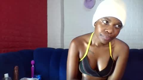 Snapshot of peach_melbah chatting on May 2026 09:35:01 AM peach_melbah online show from May 2026 09:35:01 AM