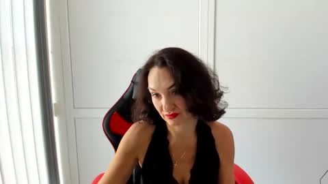 Christina online show from July 2026 05:33:02 AM