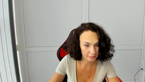 Christina online show from July 2026 12:08:01 PM