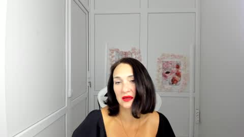 Christina online show from July 2026 12:23:01 PM