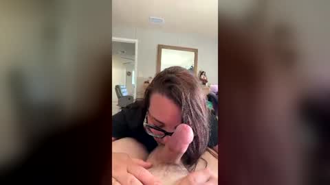 peachesgetcreamy online show from July 2026 01:06:01 PM