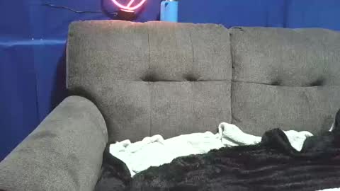 Peachesncream03 online show from September 2025 04:34:02 AM