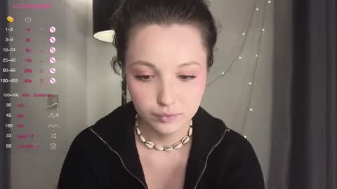 Lili online show from March 2025 02:26:01 AM