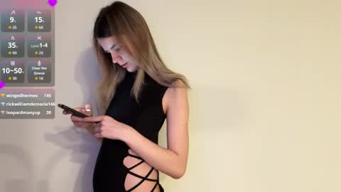 Snapshot of peachy_keens chatting on April 2026 09:52:01 PM Peachy online show from April 2026 09:52:01 PM