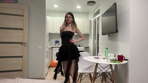 Snapshot of peachy_keens chatting on May 2026 06:25:01 PM Peachy online show from May 2026 06:25:01 PM