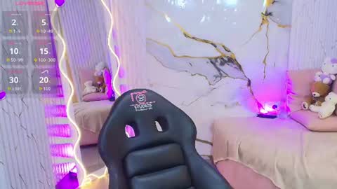 peachy_tay online show from July 2026 02:13:01 PM