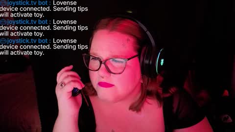 Snapshot of peachynessa chatting on January 2026 07:35:02 AM Peachy Nessa online show from January 2026 07:35:02 AM