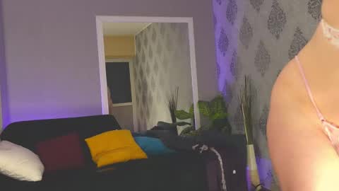 PeachyPixiee online show from May 2026 08:52:02 AM