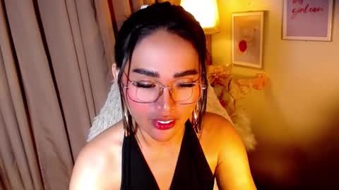 Angel Creamdensada online show from May 2026 06:25:01 PM