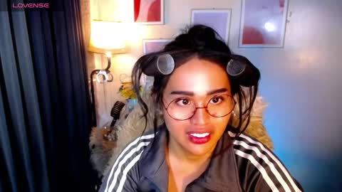 Angel Creamdensada online show from June 2026 06:54:02 PM