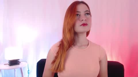 Snapshot of pear__moon chatting on February 2025 03:00:02 AM LILLY online show from February 2025 03:00:02 AM