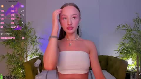 Sex Leah online show from June 2026 12:17:01 AM