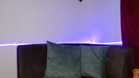 Snapshot of pearlatin chatting on February 2026 11:53:01 PM pearlatin online show from February 2026 11:53:01 PM