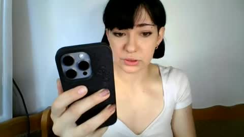 pearlgirl2006 online show from June 2026 03:31:02 PM