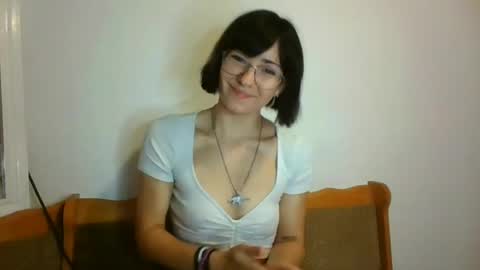 pearlgirl2006 online show from July 2026 06:44:01 PM