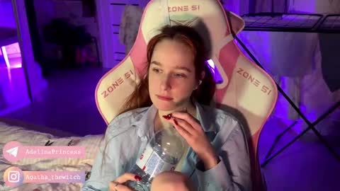 Snapshot of pearlprincess_ chatting on February 2025 01:03:01 AM Adelina online show from February 2025 01:03:01 AM