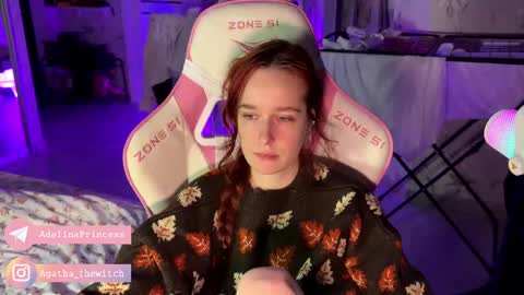 Snapshot of pearlprincess_ chatting on February 2025 02:42:02 AM Adelina online show from February 2025 02:42:02 AM