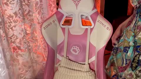 Snapshot of pearlprincess_ chatting on September 2025 04:38:02 AM Adelina online show from September 2025 04:38:02 AM