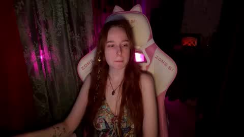 Snapshot of pearlprincess_ chatting on November 2025 02:45:01 AM Adelina online show from November 2025 02:45:01 AM