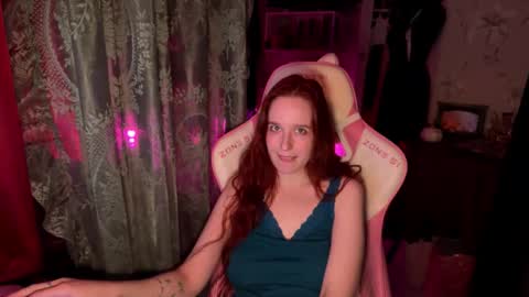 Snapshot of pearlprincess_ chatting on February 2026 10:19:01 PM Adelina online show from February 2026 10:19:01 PM