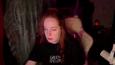 Snapshot of pearlprincess_ chatting on February 2026 12:15:02 AM Adelina online show from February 2026 12:15:02 AM